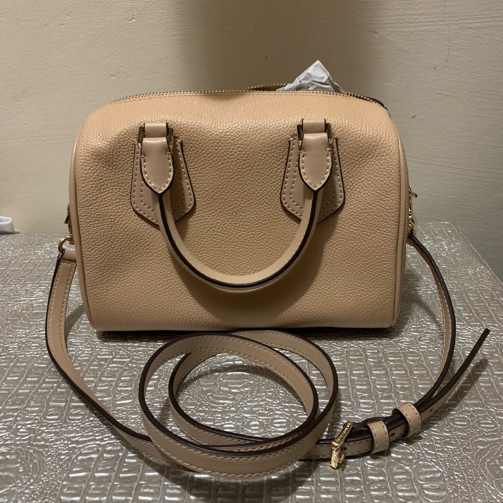 Michael kors aria satchel new with tag